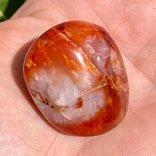 Indlæs billede til gallerivisning Karneol palmstone 4 cm
