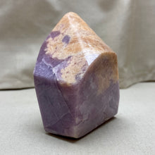 Indlæs billede til gallerivisning Lepidolit m moonstone spids freeform 7 cm
