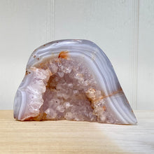 Indlæs billede til gallerivisning Stående Krystalliseret agat -  7 cm
