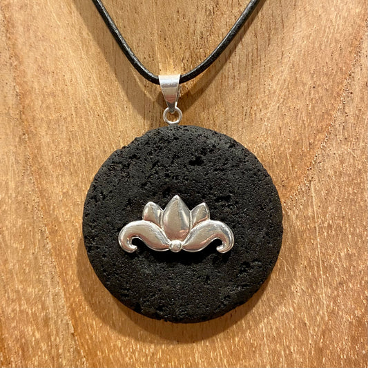 Billede af Lotus lava pi-sten halskæde
