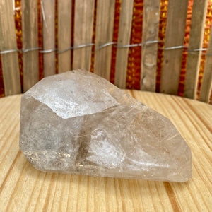 Bjergkrystal rutil spids med inklusioner 236 g