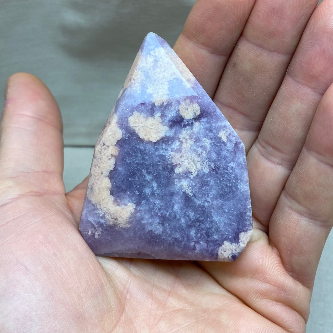Lepidolit m moonstone spids freeform 7 cm