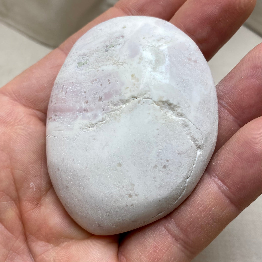 Howlit hvid m. Pink - palmstone