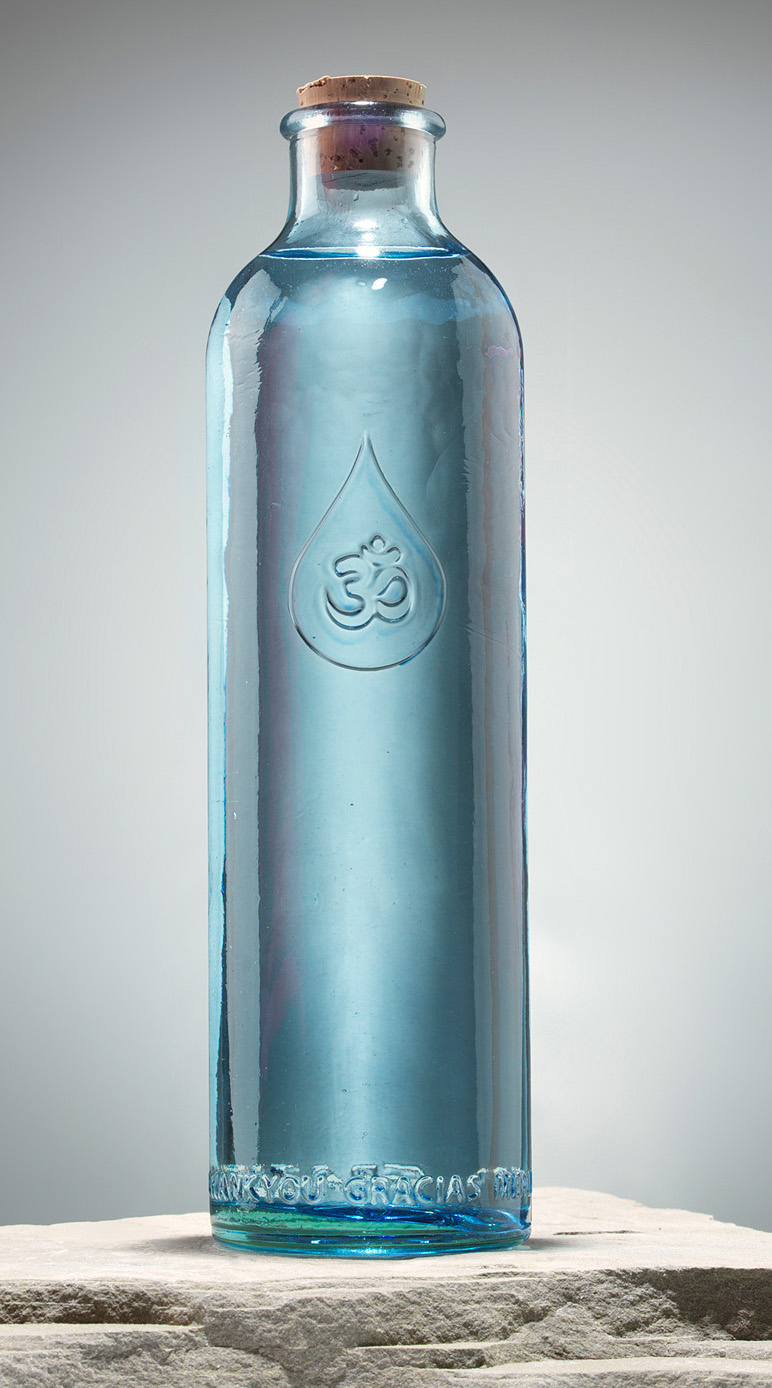 Glas Vandflaske med AUM symbol - 1,2 liter Glas Vandflaske med AUM symbol - 1,2 liter